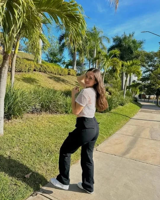 Verstellbare Cargo-Hose in gerader Passform™ - Erweitern Sie Ihre Garderobe mit dieser praktischen und modischen Hose