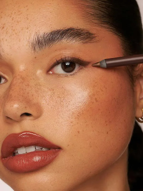 1+1 GRATIS | Lang anhaltender Eyeliner-Stift™ — Den ganzen Tag scharf bleiben mit perfekt definiertem, wetterfestem Beauty-Look