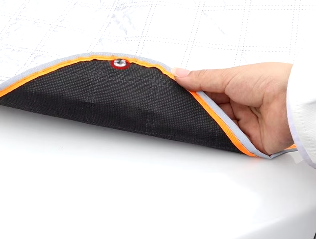 WindowCover™ | Premium magnetic snow and ice protection for cars