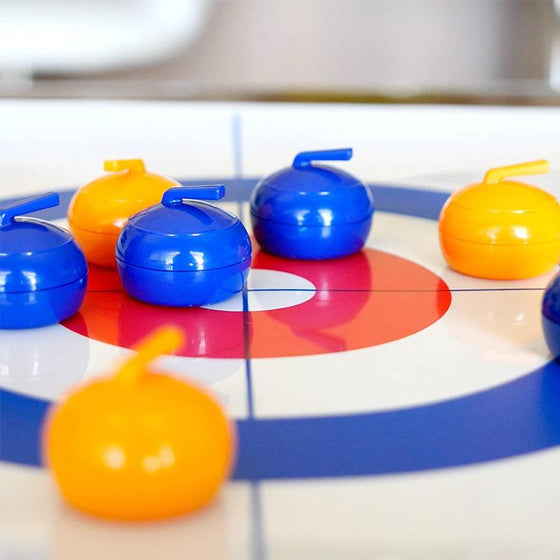 Tisch-Curling-Spiel – Olympischer Spaß für Zuhause