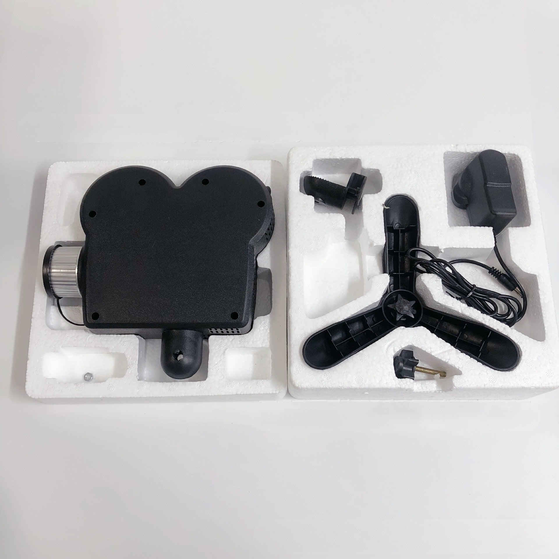 Halloween Projektor | 6 Gruselfilme + 6 Weihnachtsfilme | Einfach Einrichten