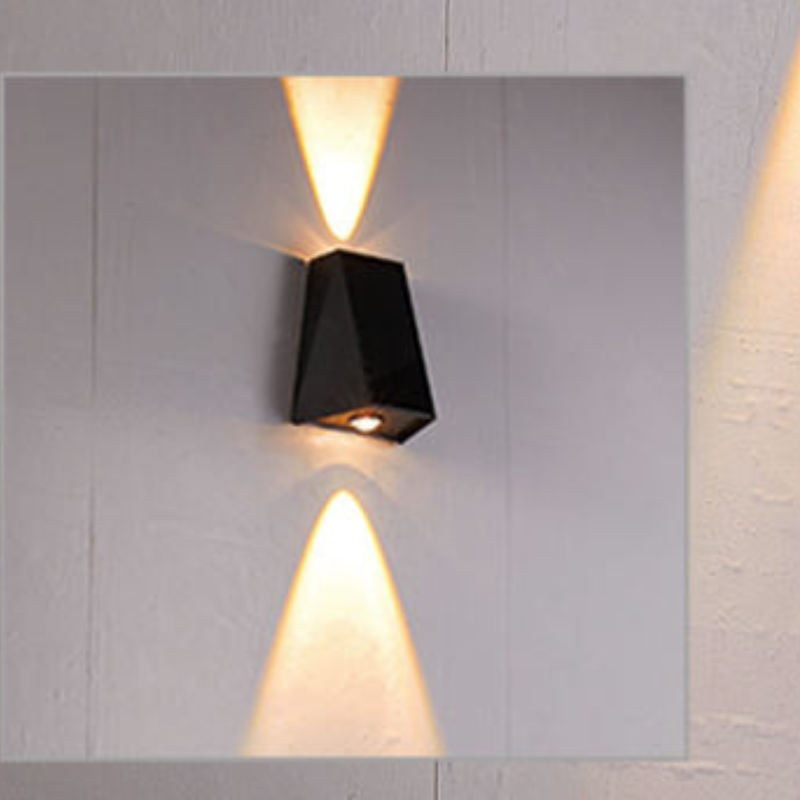 1+1 GRATIS | LumiGuard - Die wetterfeste Solar-Wandleuchte für Ihren Außenbereich