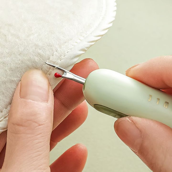 1+1 Gratis | 2-in-1 Nadeleinfädler & Nahttrenner