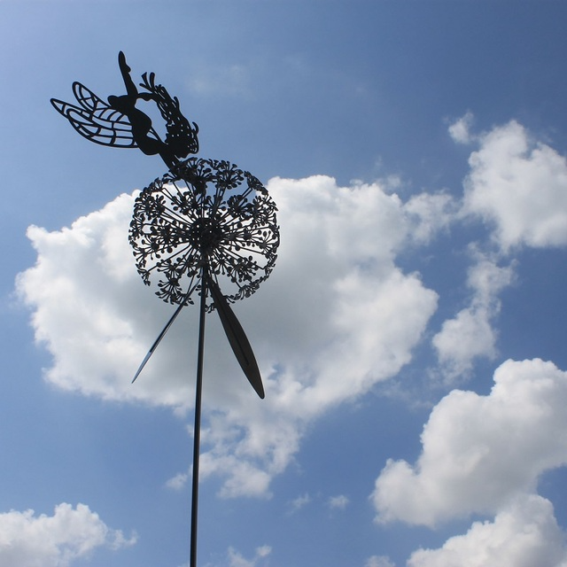 Tanzende Fee auf Tour