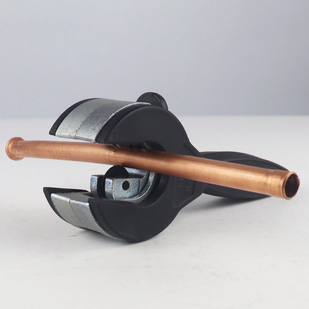 EliteCut™ Ratschen-Rohrschneider – Meistere enge Räume mit mühelosen, perfekten Schnitten bei jedem Mal