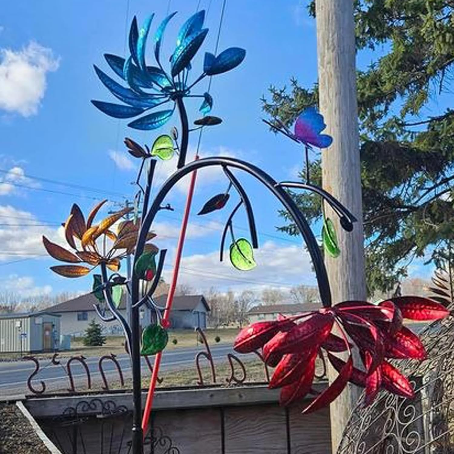 Bunter Garten-Windspinner – Faszinierende Blumendekoration