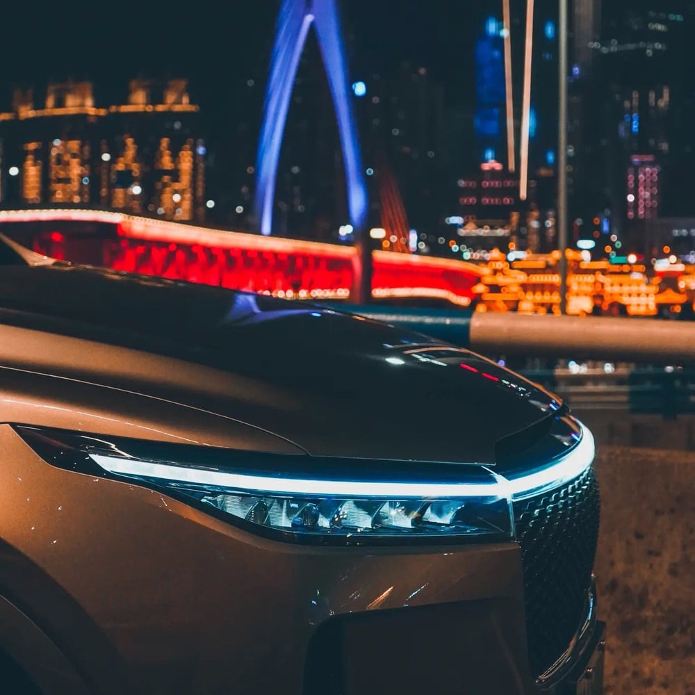 LumaFlow™ HoodBeam-Kit — Entfache atemberaubenden Stil bei jedem Motorstart