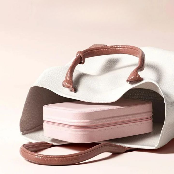 💡 GlowTote™ – Perfektes Make-up überall und jederzeit