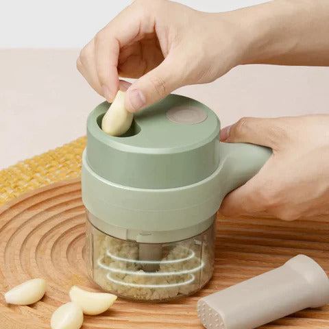 QuickChopp™- 10x schneller Schälen, Schneiden, Hacken & Putzen