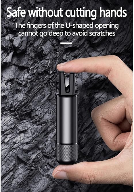 SafeKey™ - 4-in-1-Sicherheitswerkzeug mit Windschutzscheibenbrecher und Sicherheitsgurtschneider