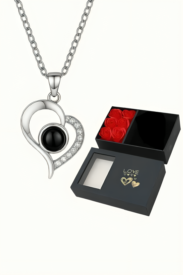 LoveSpeak™ – Kette mit 100 Sprachen