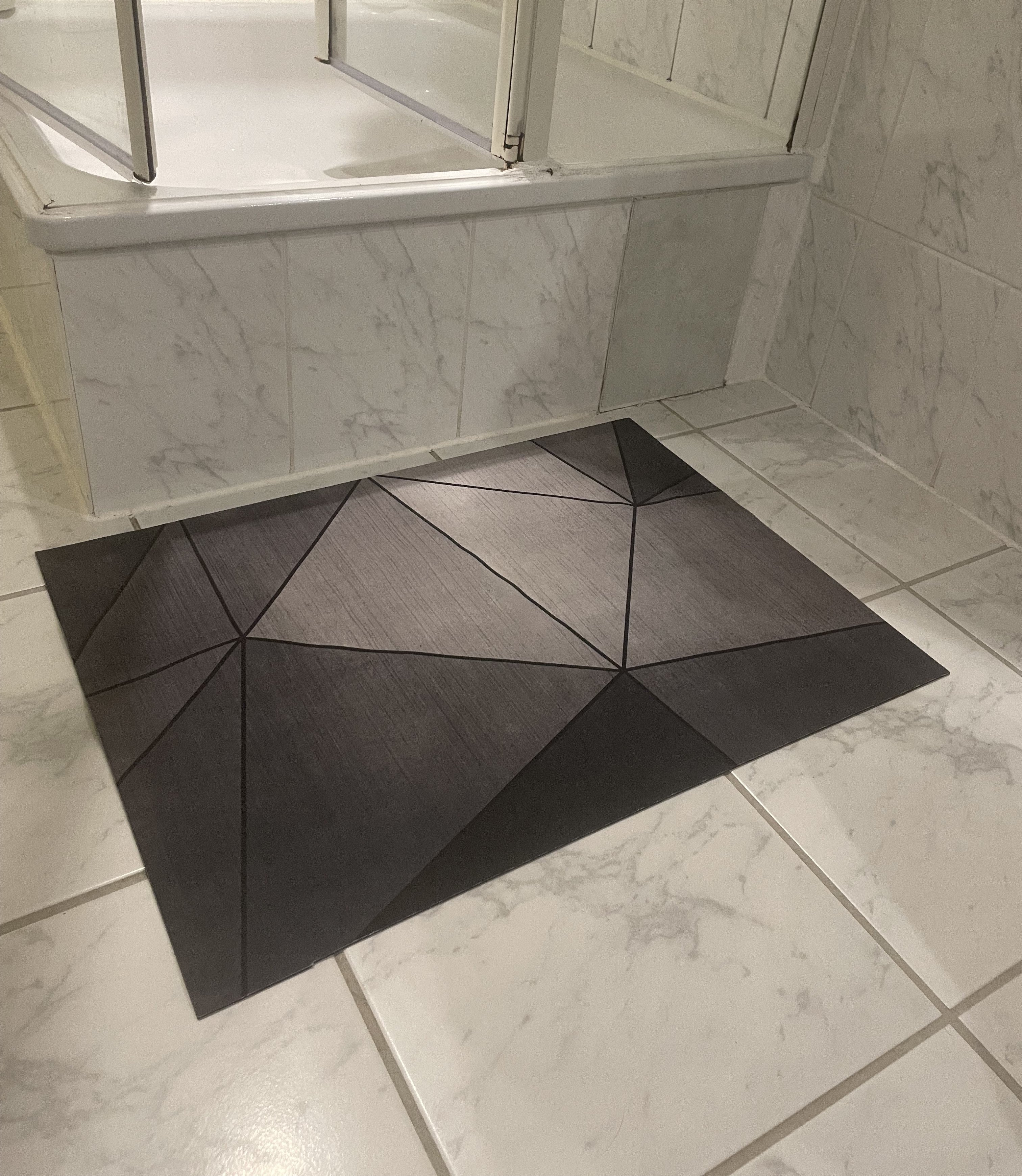 DryLux™ Badematte – Für ein sauberes und trockenes Badezimmer-Erlebnis