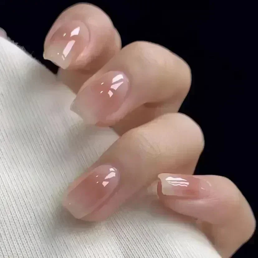 Lustrella™ Fake-Nägel-Set | Stilvolle kurze Kunstnägel | 24-teilig | Einfach aufzusetzen