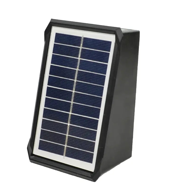 Solarleuchte mit Farbenspiel – Für stilvolle Abende im Garten