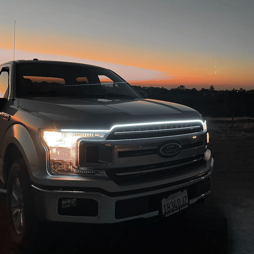 LumaFlow™ HoodBeam-Kit — Entfache atemberaubenden Stil bei jedem Motorstart