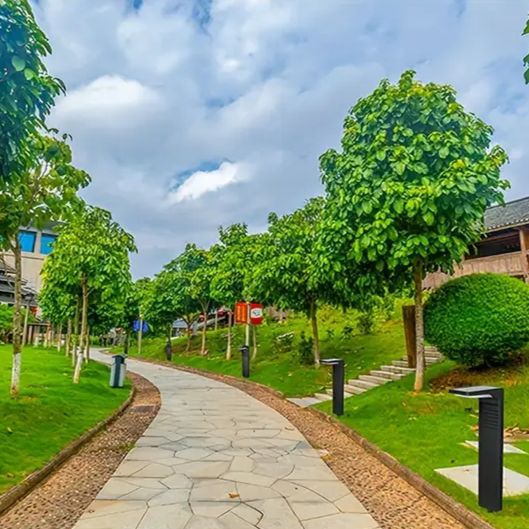 EcoShine - Die nachhaltige Außenbeleuchtung für Ihren Garten