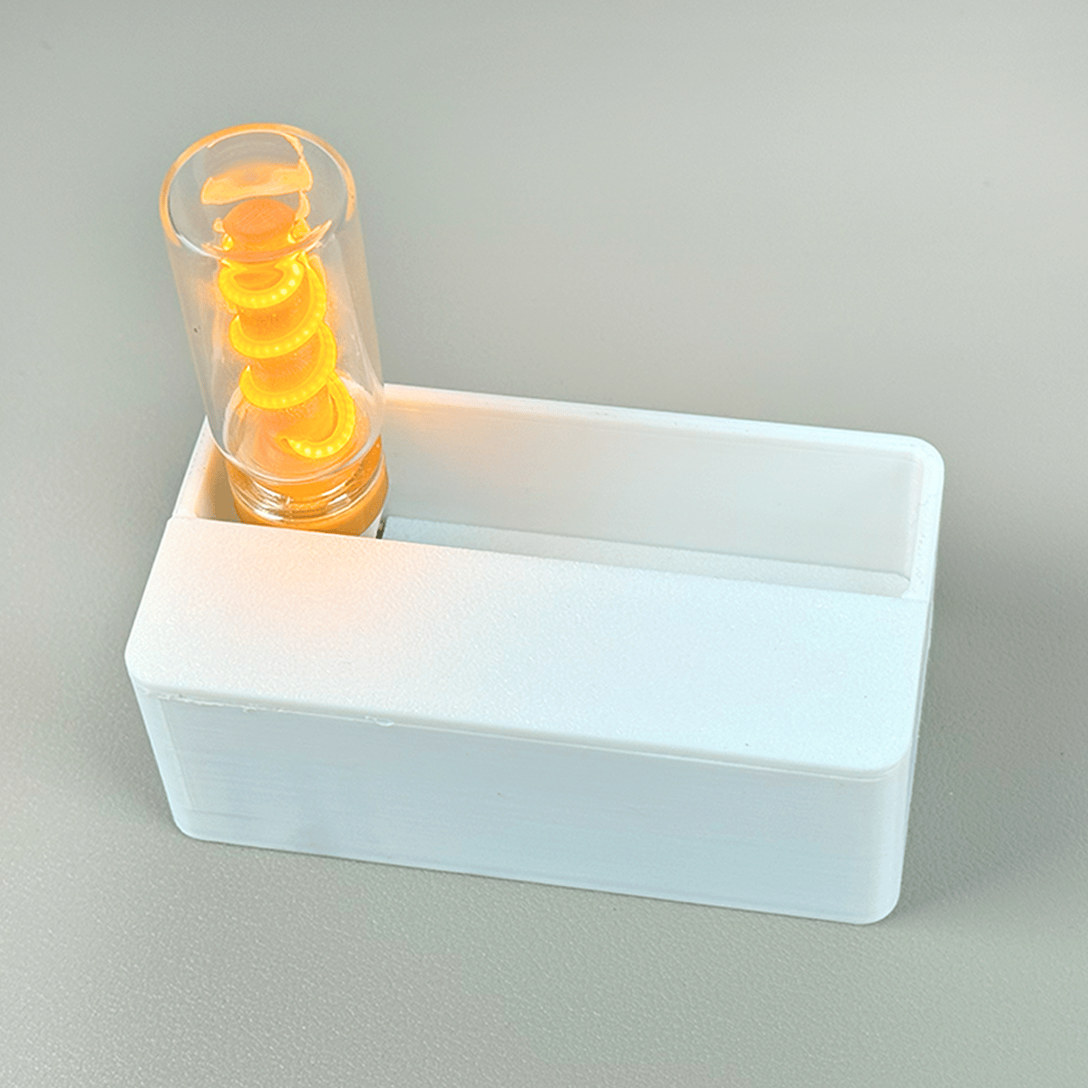 MagnetoLamp™ - 3D-gedruckte magnetische Ejektions-Nachtlampe