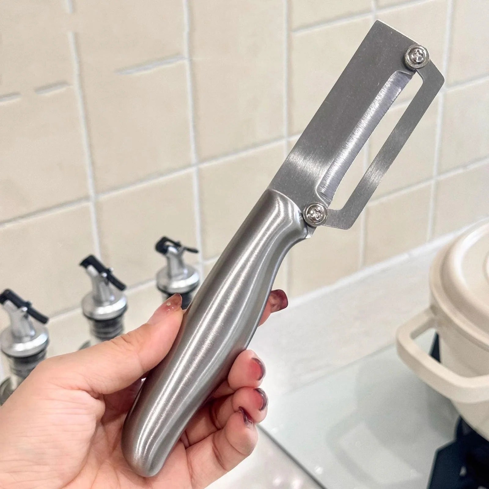 Scharfer Gemüseschäler aus Edelstahl – Für Kürbis, Karotten & sogar Ananas geeignet