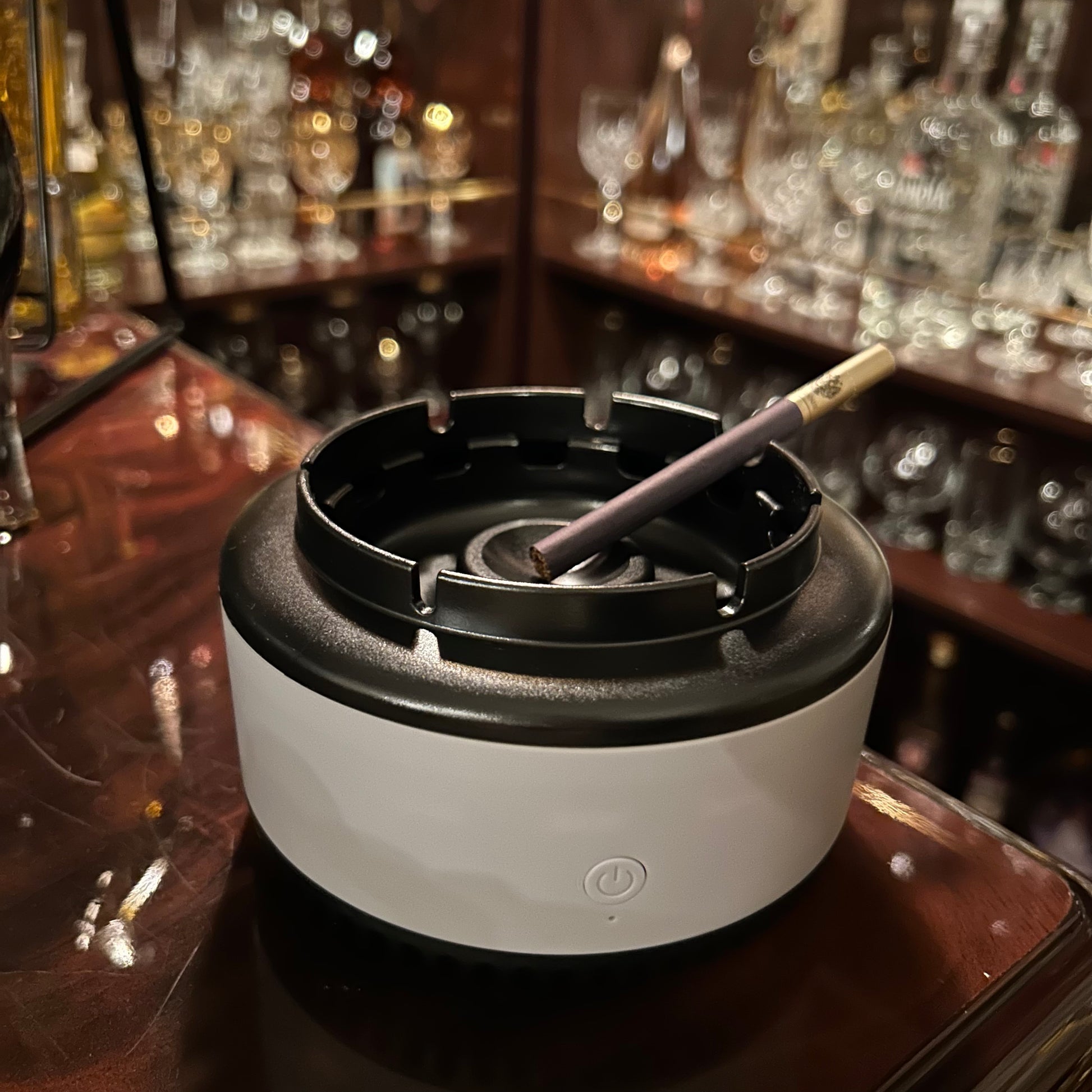 NoSmoke™ – Elektrischer Rauchfilter-Aschenbecher | Luftreinigend & Geruchsneutralisierend | 50% RABATT