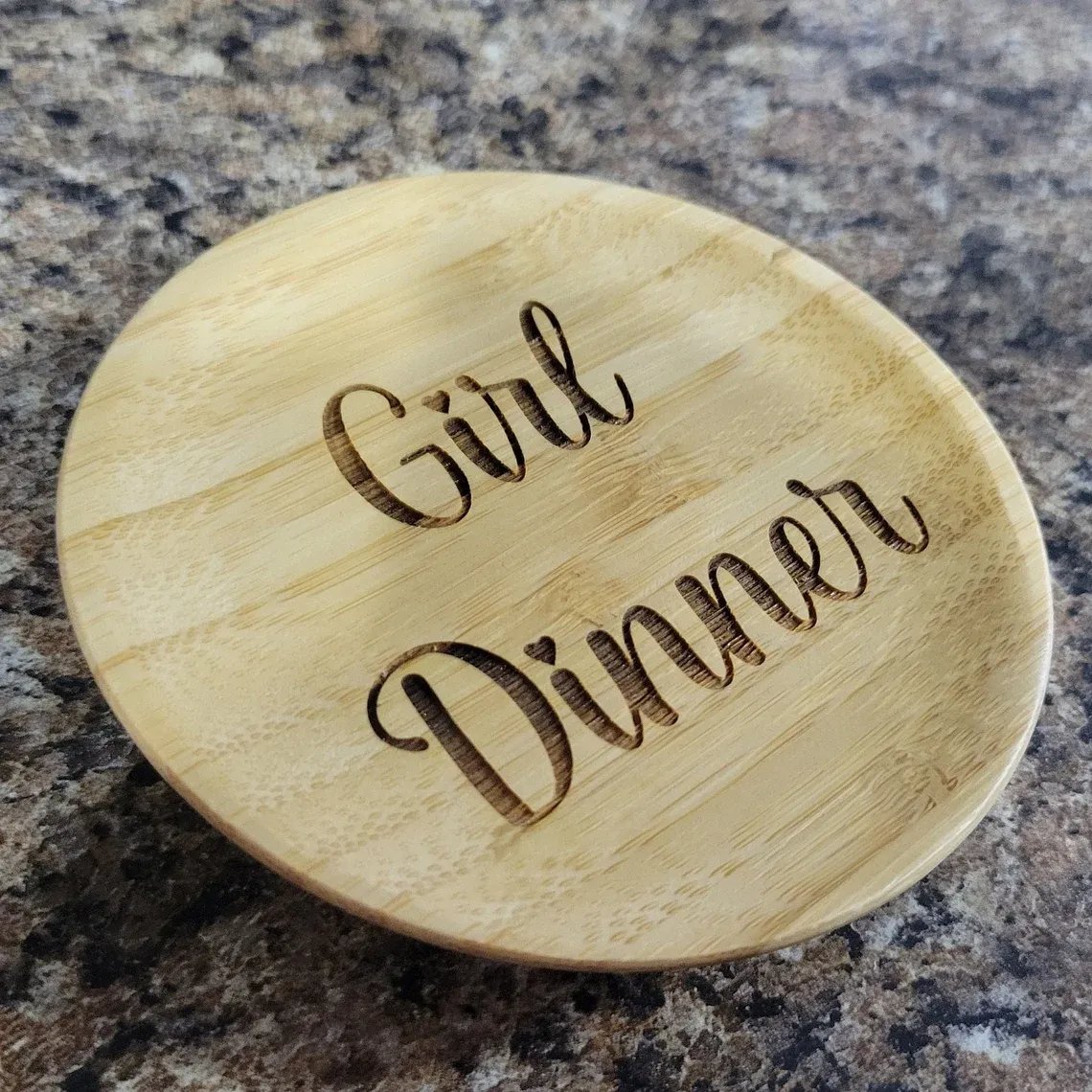 1+1 Gratis | WineTop™ Mit diesem stilvollen Weinglas-Accessoire können Sie mühelos naschen und Nippen