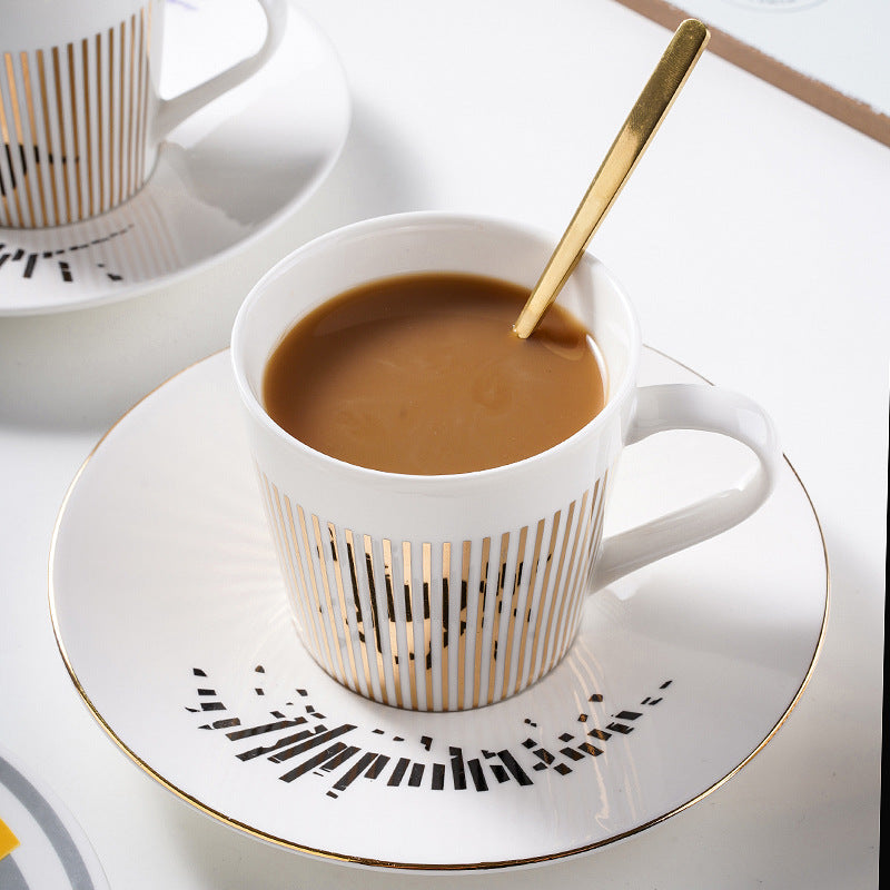 Dynamische Reflexions-Kaffeetasse mit rotierendem Muster