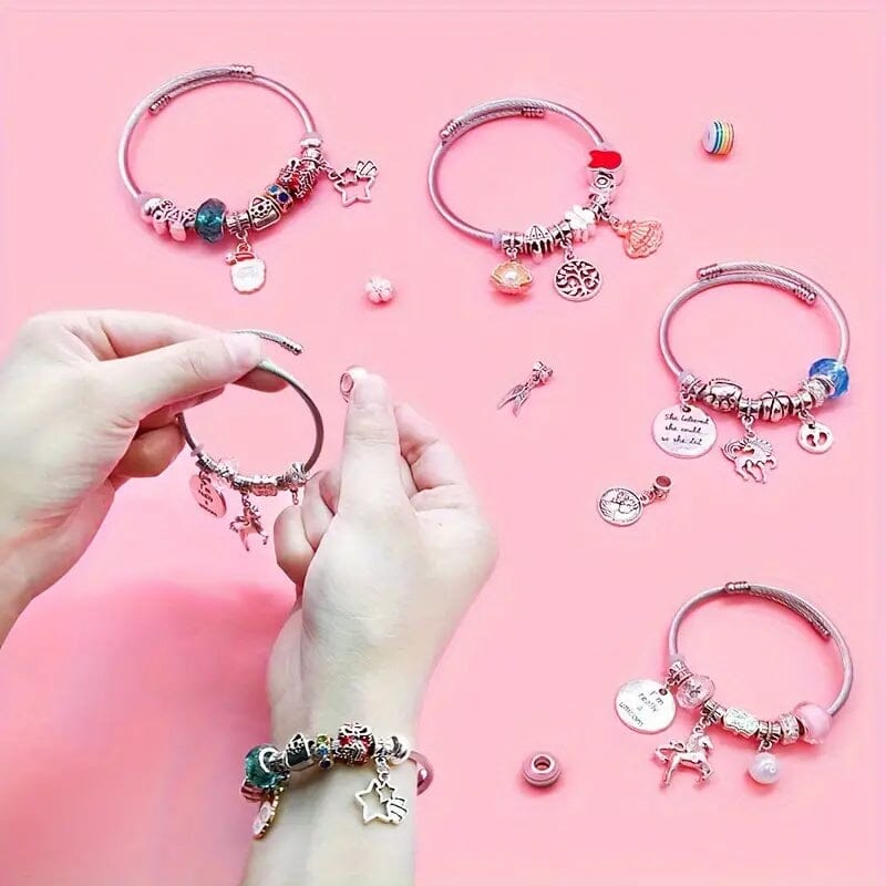 Charmify™ - Hilft Kindern, einzigartige, personalisierte Accessoires mit einem DIY-Ansatz zu entwerfen