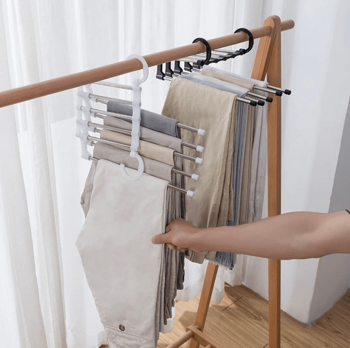 SteelSleek™ Hosenorganizer – Halten Sie Ihren Kleiderschrank jeden Tag faltenfrei und perfekt ordentlich