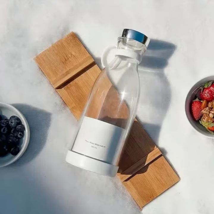 Tragbarer USB-Mixer für frische Smoothies für unterwegs