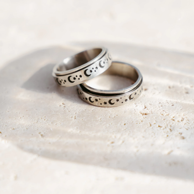 Ecliptify™ - Rotierender Ring mit Mond und Sternen