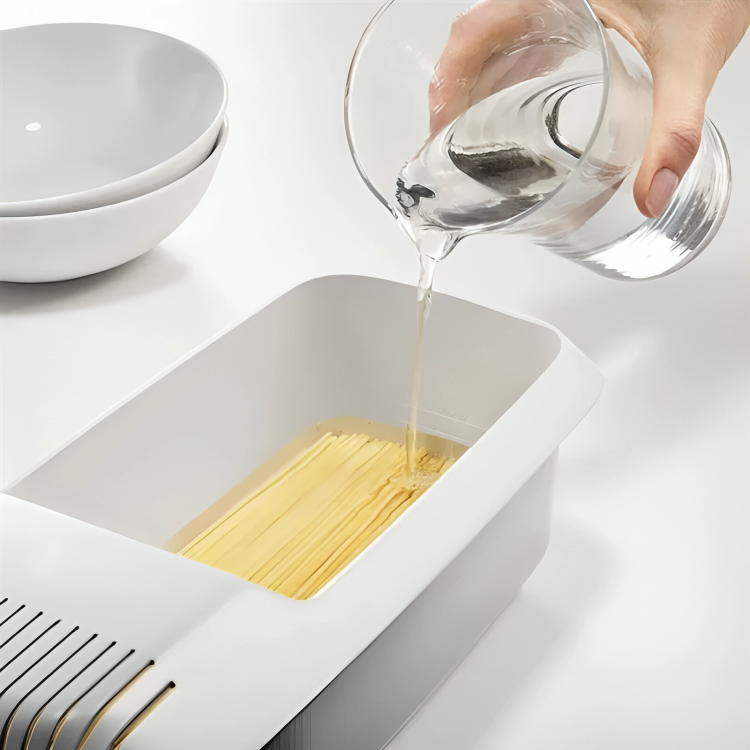 50% RABATT | EasyPasta - Hitzebeständiges Mikrowellen-Nudelsieb [Letzter Tag Rabatt]