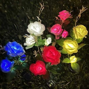 RoseGlow – Romantische Gartenbeleuchtung ganz ohne Strom