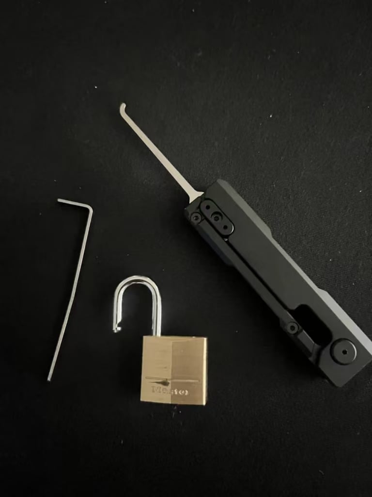 SlipKey™ – Sofortige Freiheit und jedes verschlossene Türschloss überlisten
