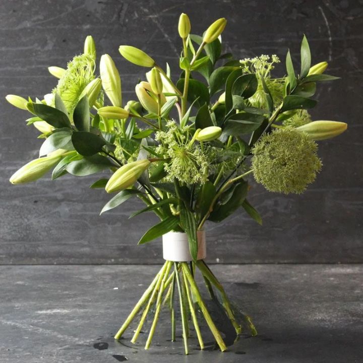 Spiral-Blumenhalter für perfekte Blumengestecke