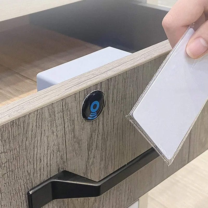 Elektronisches Schrankschloss zum Selbermachen für Holzschubladen und -schränke