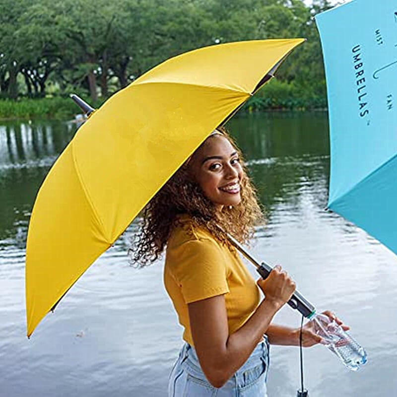 Breezella™ - Sprüh-Fan-Regenschirm