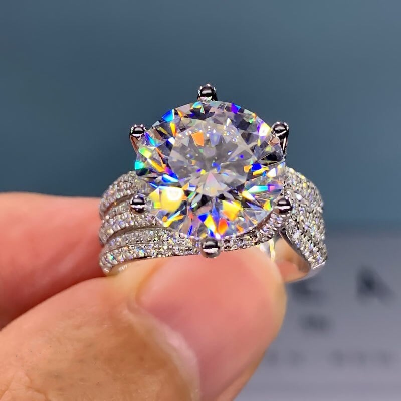 3-Karat PlumCutia™ Ring – Entfache in jedem Raum unaufhaltsames Funkeln und eleganten Komfort
