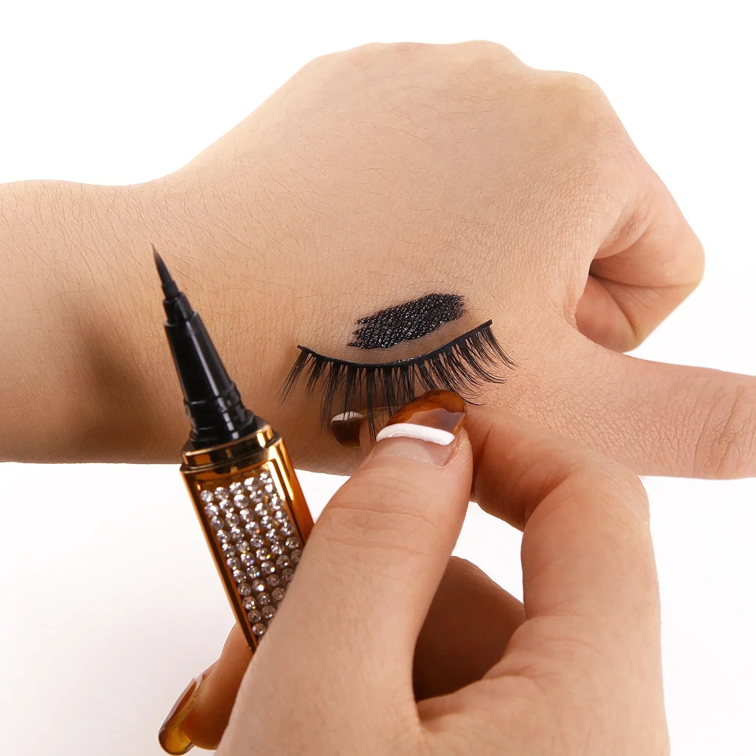 LashFix -  Selbstklebender Eyeliner-Stift | 1+1 GRATIS