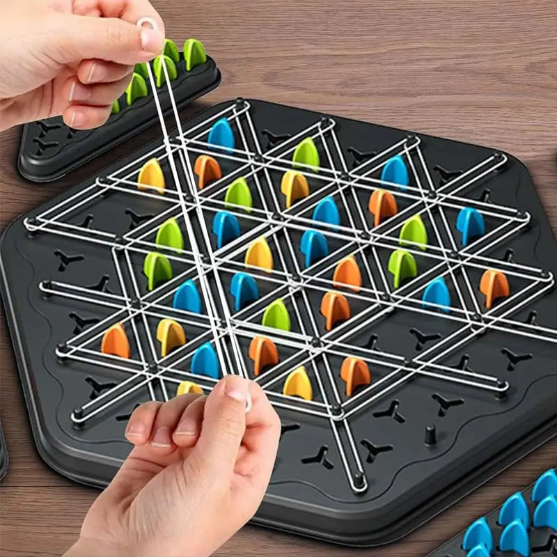 Kettendreieck-Strategiespiel – elegantes Denkspiel für 2–4 Spieler