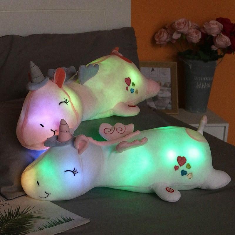Leuchtendes Einhorn | Kuscheliger Plüschfreund | Regenbogen-LEDs | Perfektes Geschenk für Kinder | Lunacorn