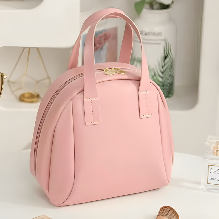 GlamVault™ | Entwickelt, um jede Hautpflegeflasche in voller Größe für unterwegs aufzunehmen!