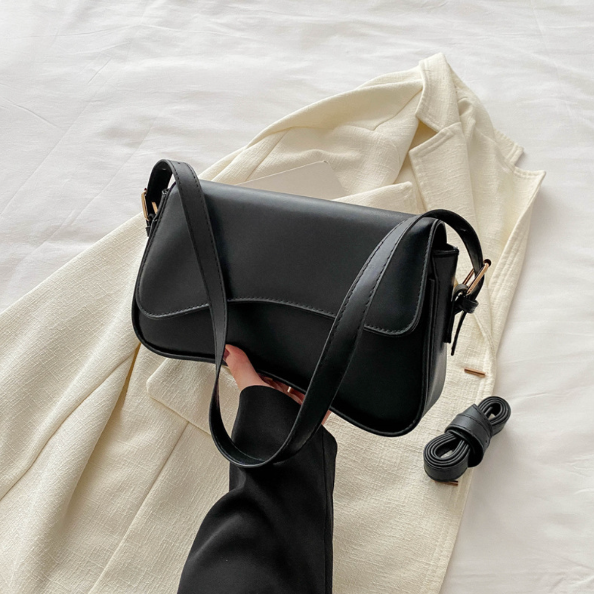 EleganterSattel | Minimalistische Leder-Umhängetasche für Mühelosen Stil