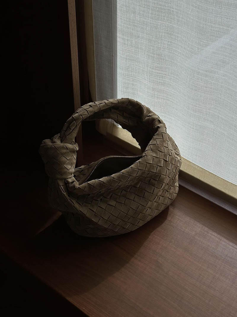 Umhängetasche Damen | Knotendesign | Vegane Wildleder-Optik | Elegant & Kompakt