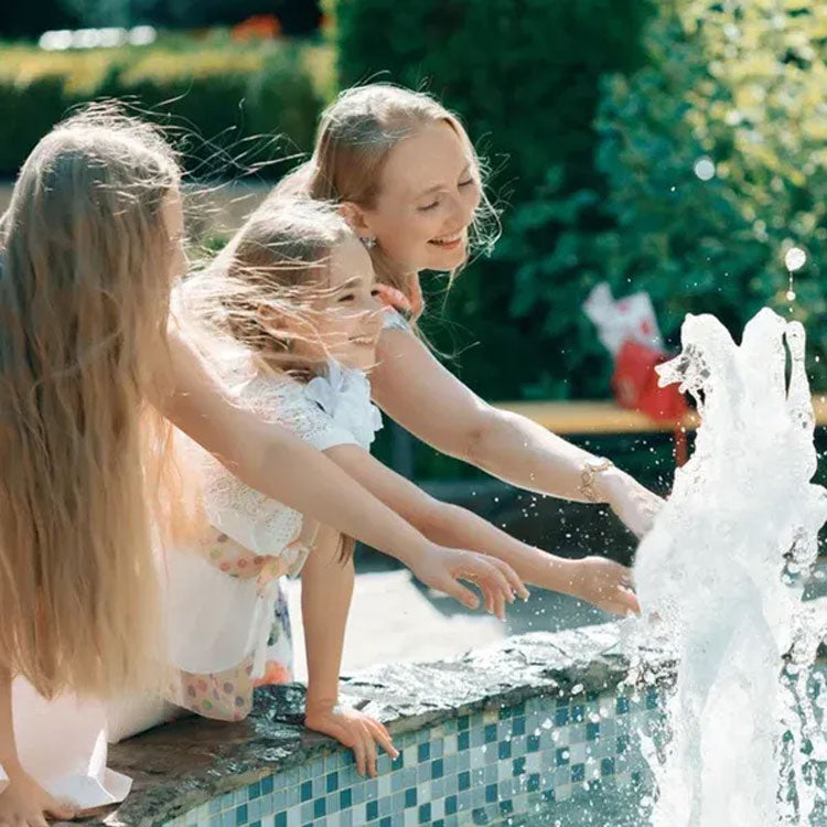 HydroFlow™ - Werten Sie Ihre Außenbereiche mit Springbrunnenanlagen optisch auf!