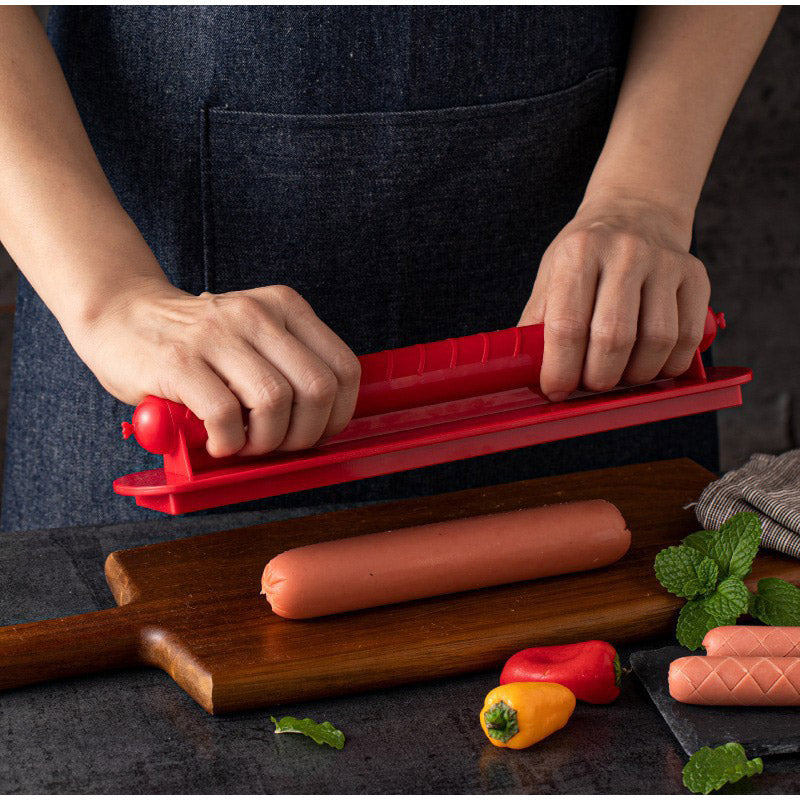 Perfekter Criss-Cross Hotdog-Schneider – Saftige, gleichmäßig gegarte Würstchen