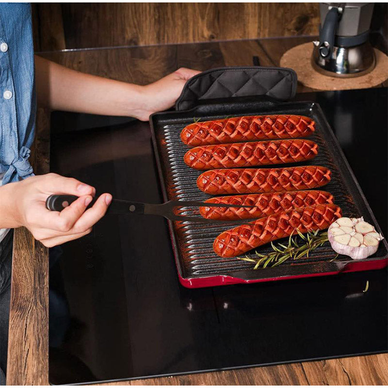 Perfekter Criss-Cross Hotdog-Schneider – Saftige, gleichmäßig gegarte Würstchen