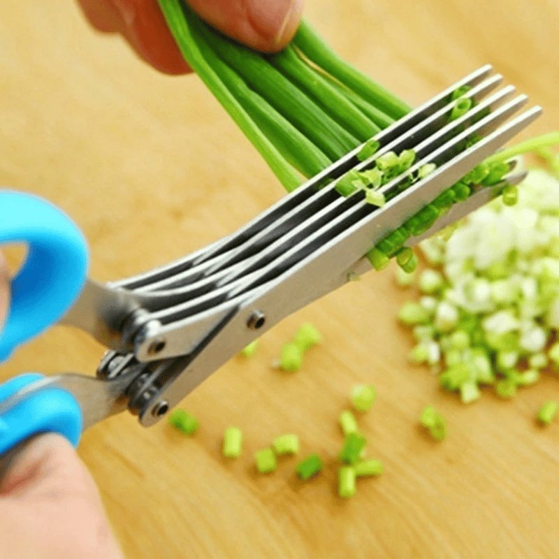 UltraCutter™ Salatschere mit 5 Klingen 1+1 GRATIS