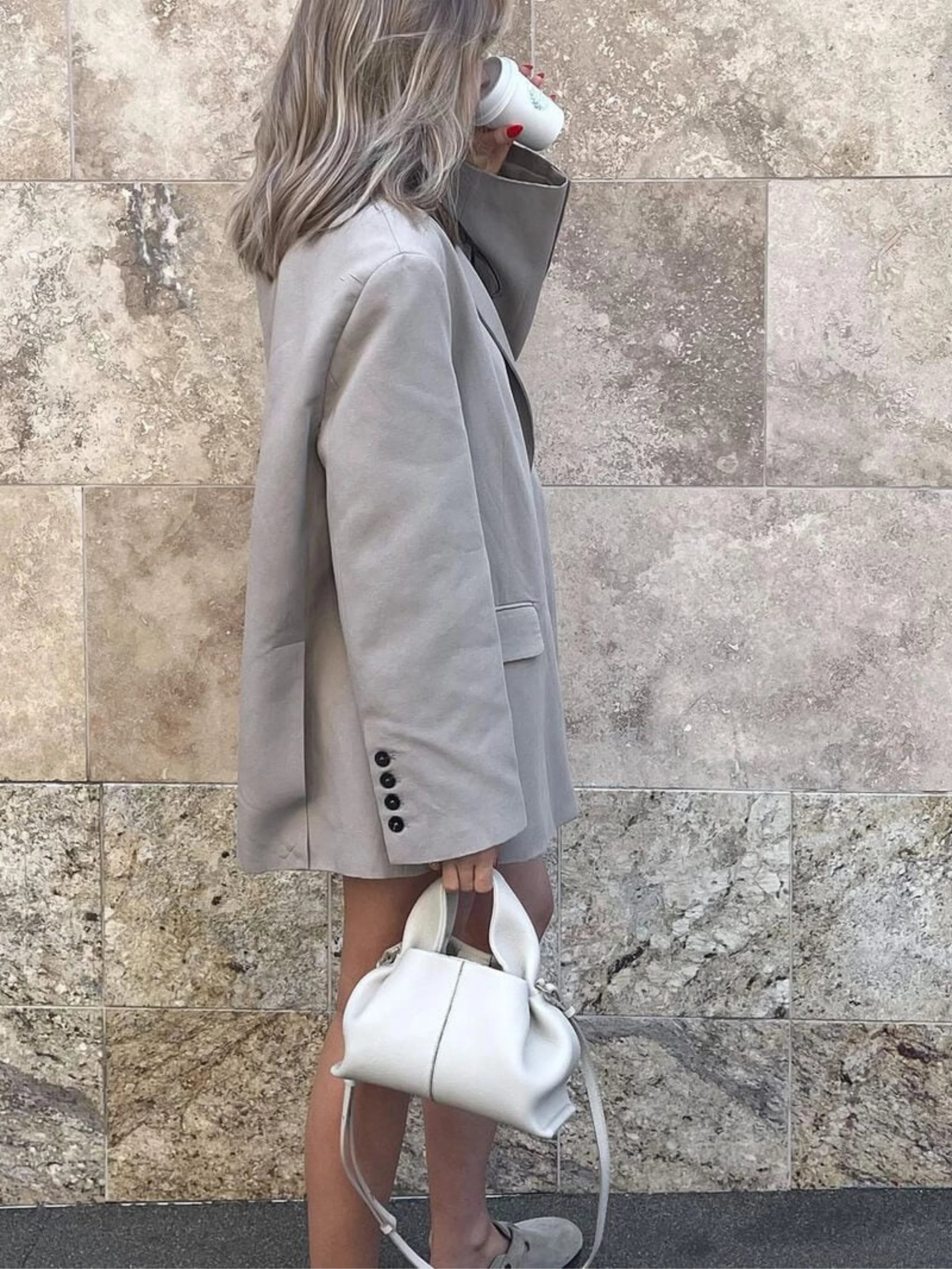 Cloud Pouch Tasche aus Leder | Trendy & vielseitig