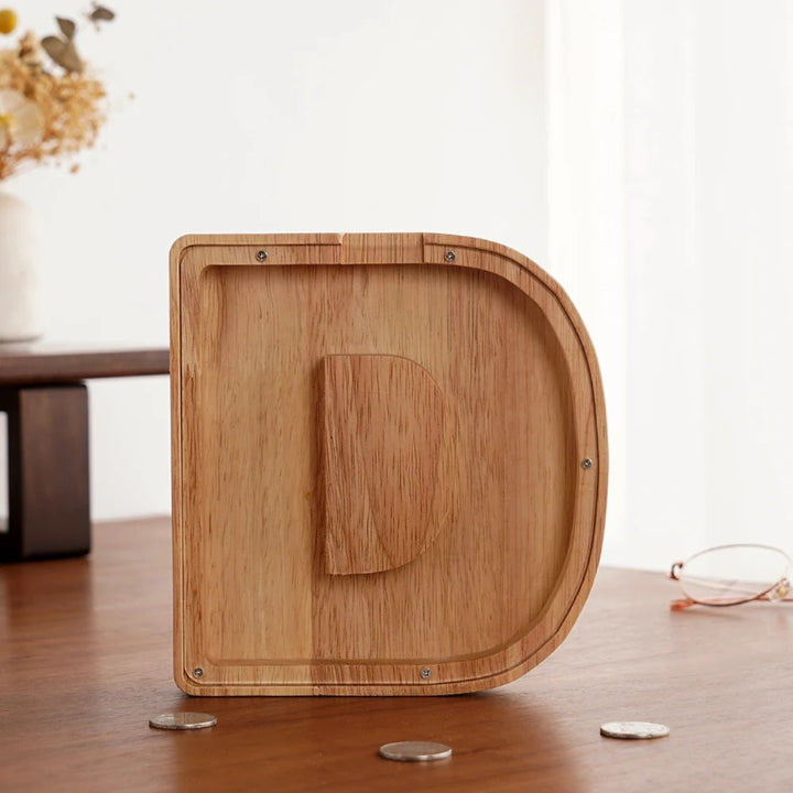 Buchstaben Holz-Spardose – Personalisierbare Geldbox