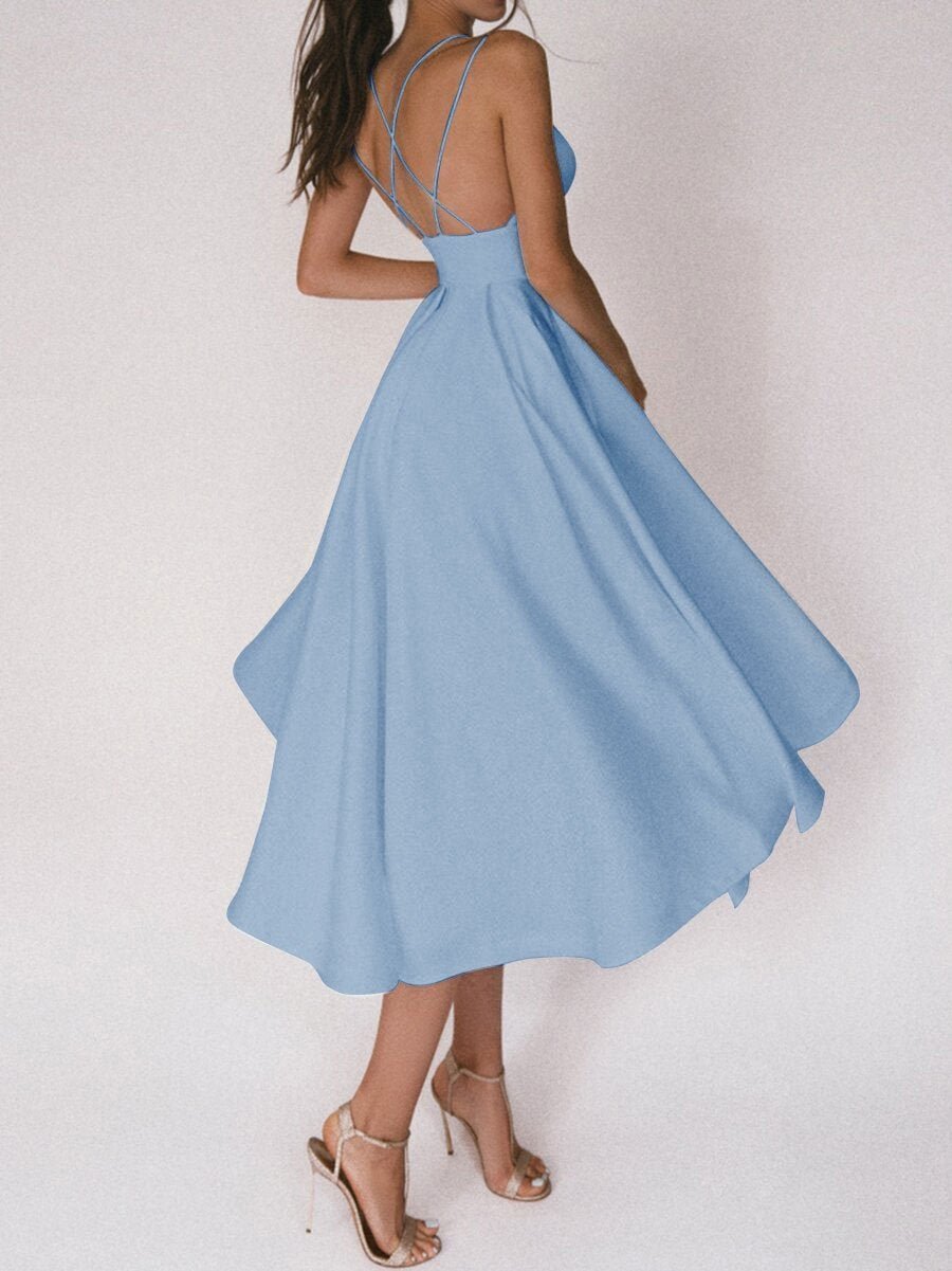 Amora™ - Elegantes Riemchenkleid mit V-Ausschnitt