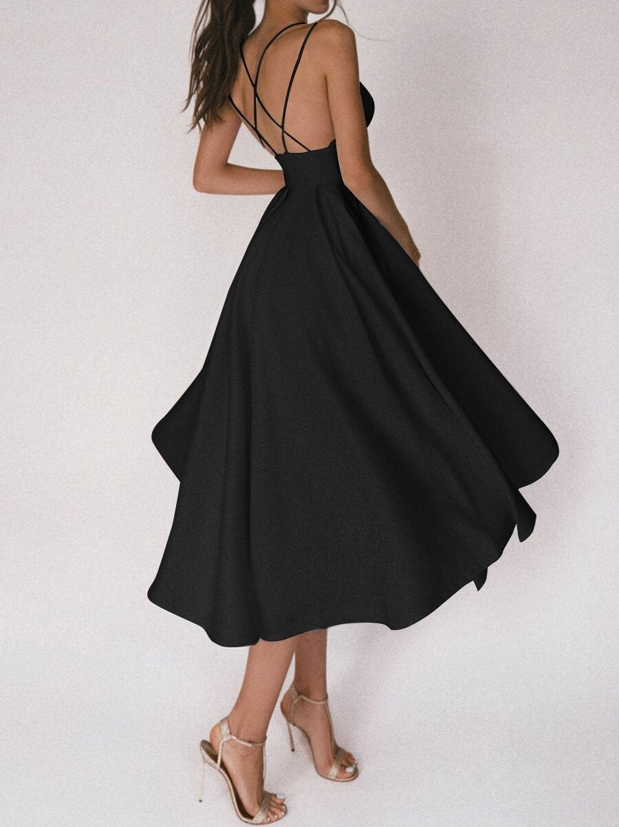 Amora™ - Elegantes Riemchenkleid mit V-Ausschnitt